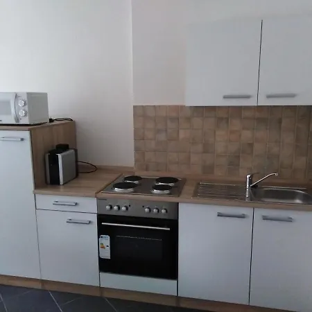 Ferienwohnung Wettin Апартаменты *
